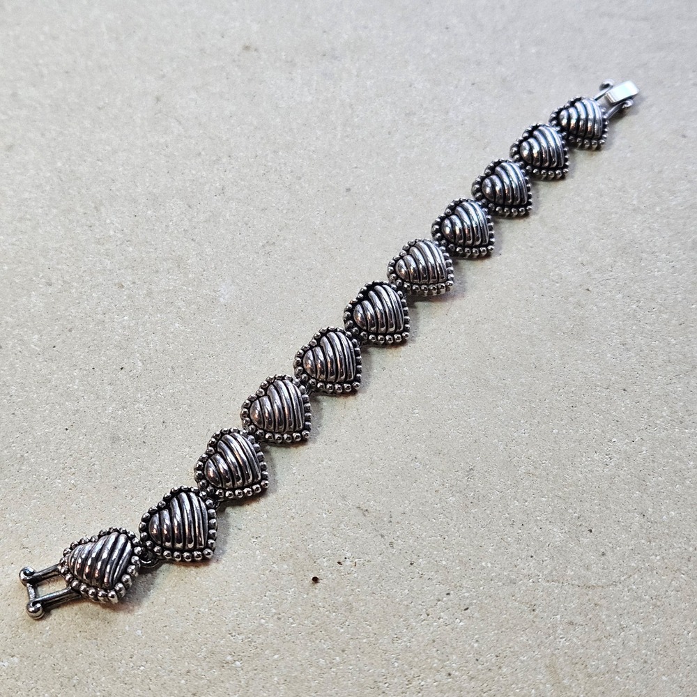 Vintage 90s Silver Tone Puffed Ribbed Heart Link Bracelet Jewelry Brighton - Picture 2 of 5